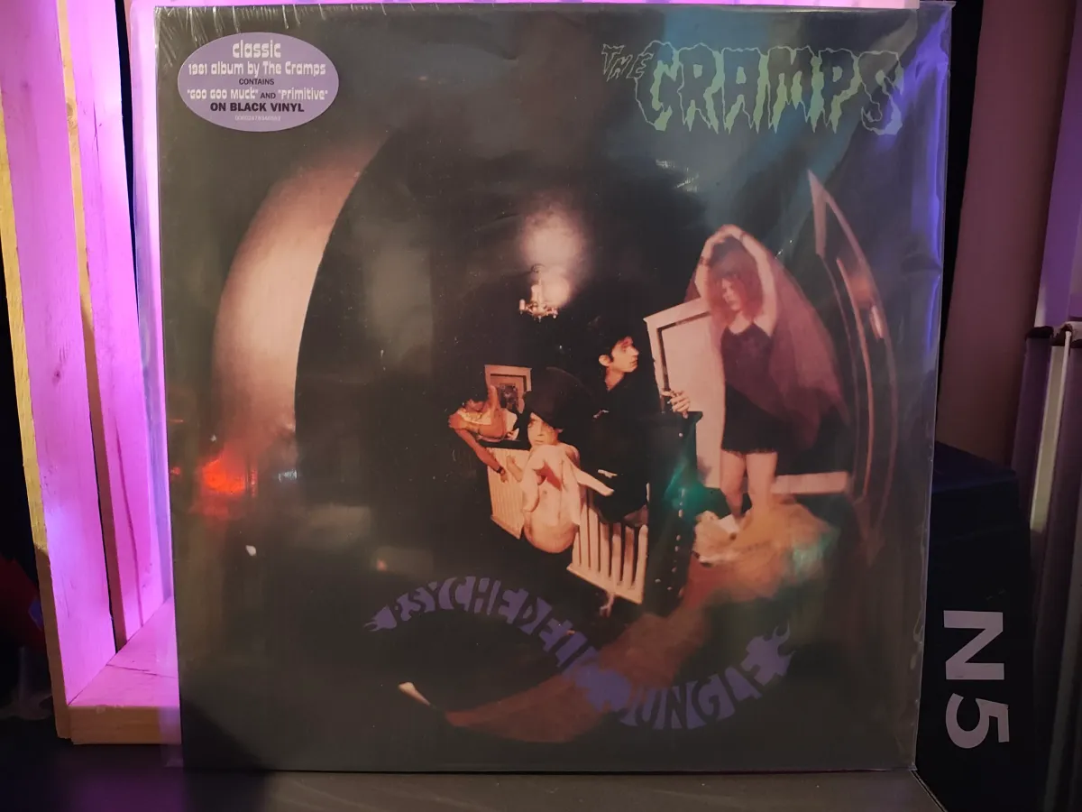 Psychedelic Jungle - The Cramps